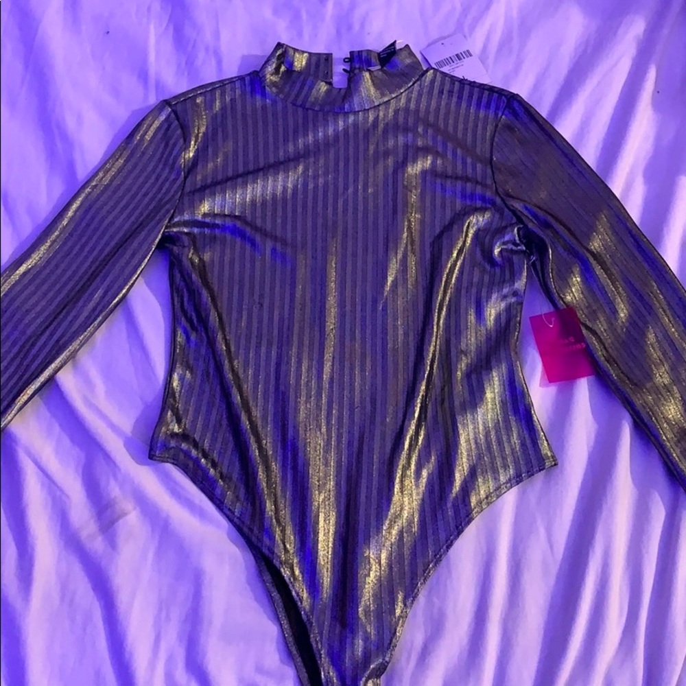 Long sleeve body suit